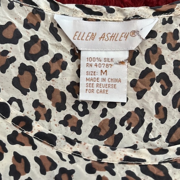 100% Silk leopard print shell - Picture 2 of 5